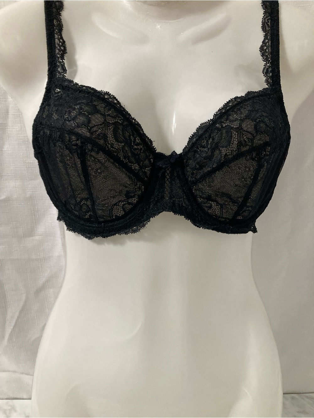 Black Sheer Floral Lace Underwire Bra Medium